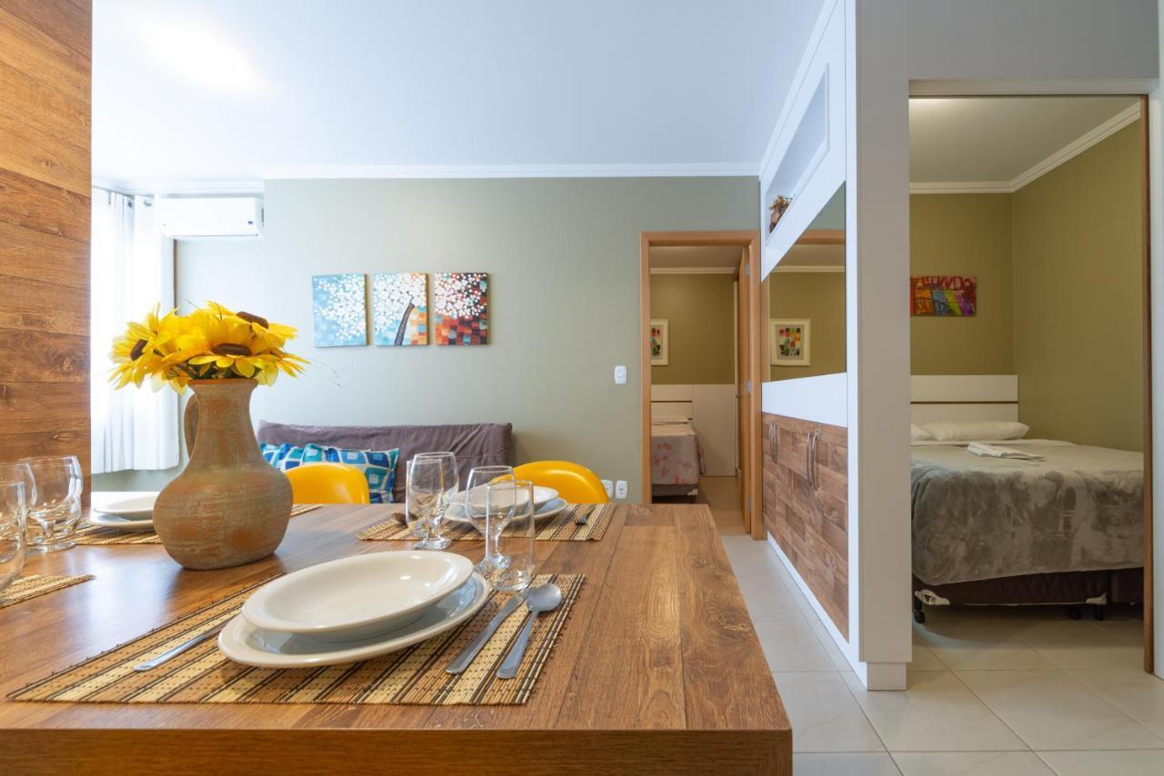 Gramado Solar Real - 2 Apts De 2 Quartos No Mesmo Predio, Cada Um Comporta Ate 7 Pessoas - Ideal Para Grupos - Central - Ideal Para Andar A Pe, Nesta Plataforma Desde Janeiro De 2016, Oferecemos Credibilidade - Seu Pet E Bem-Vindo - Garagem Coberta Exteriör bild